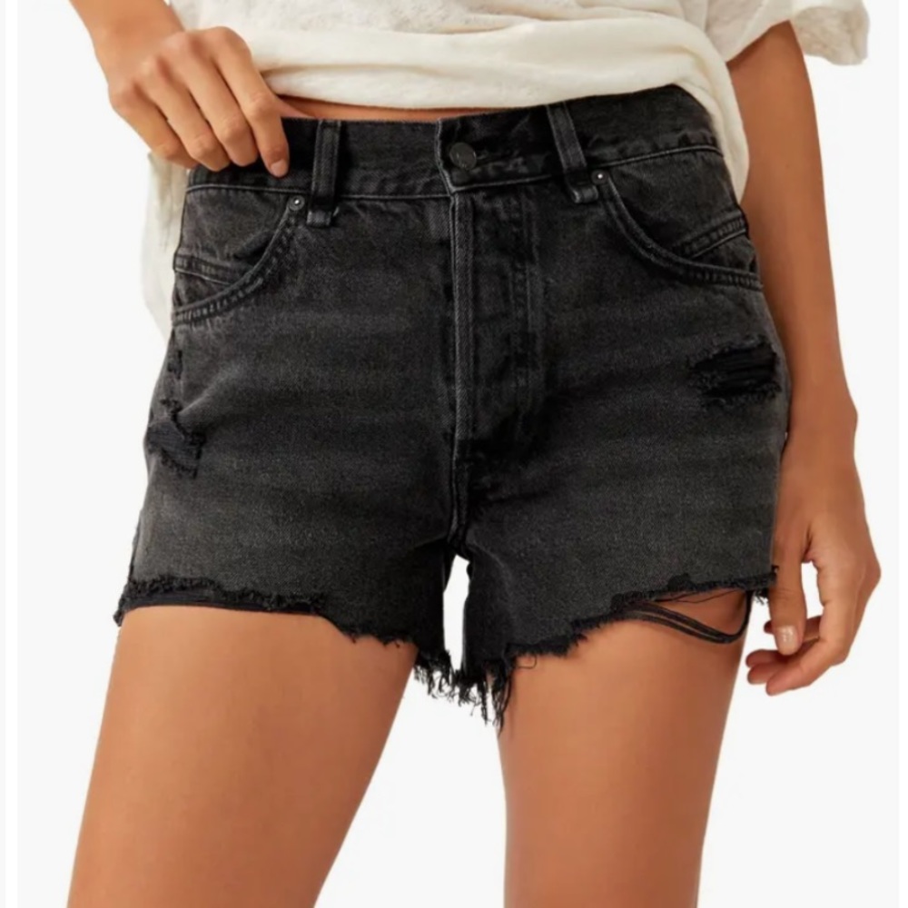 We the free Jean cutoff shorts - Picture 1 of 8